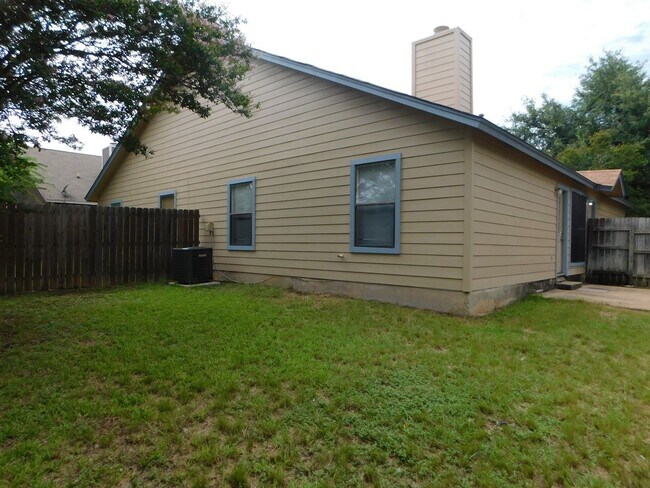 Building Photo - Stockton Properties  ( 2025/27 Redwing Way )