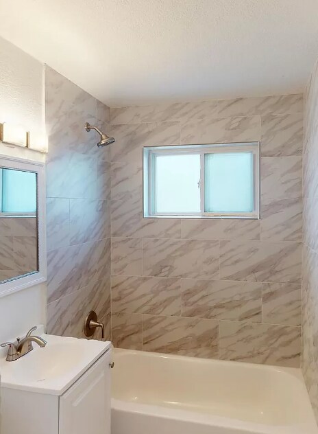 Building Photo - 6798 Eaton St