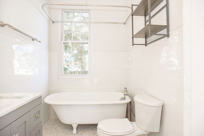 Building Photo - Coming Soon! Charming corner lot home for ...