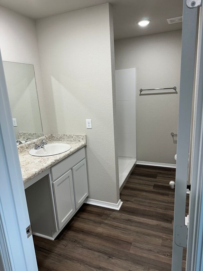 Building Photo - Don’t Wait — Pre-Leasing Now! 3 Bedroom, 2 Bath Home in North Little Rock