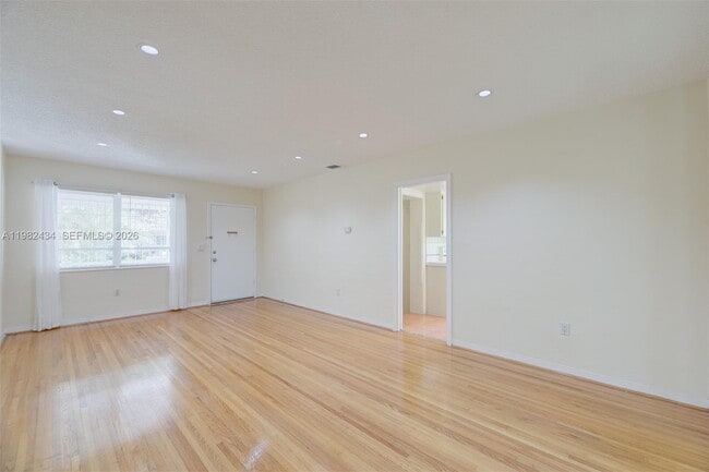 Building Photo - 229 Candia Ave