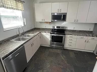 Building Photo - 3522 W Price Ave