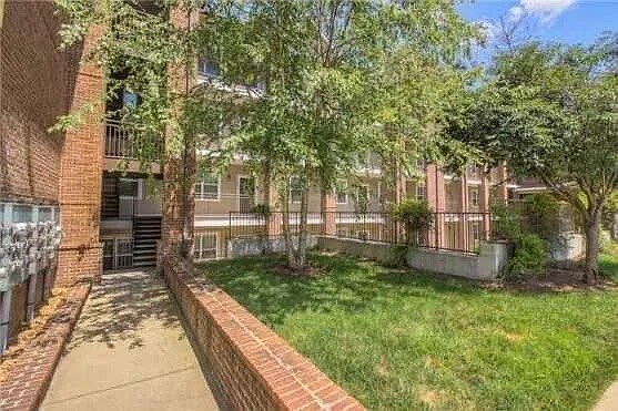 Primary Photo - 1112 Clifton Ln