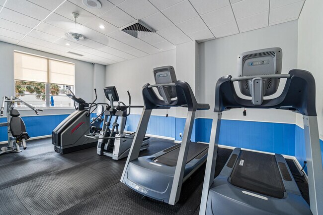 Building Photo - 4250 Galt Ocean Dr