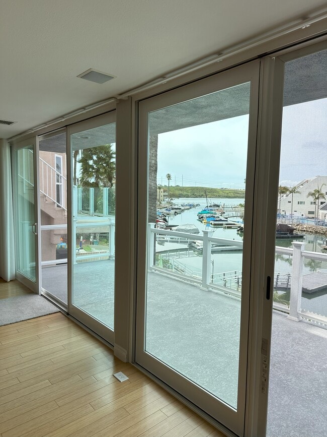 Back patio - 4659 Park Dr