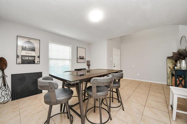 Building Photo - 18326 Trace Pointe Ln
