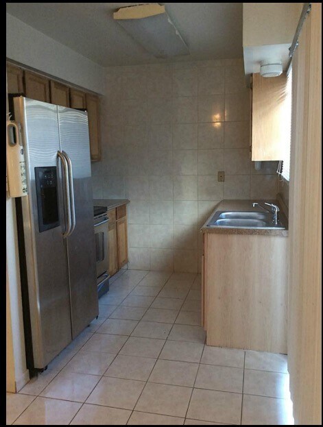Building Photo - 6310 S Briar Bayou Dr