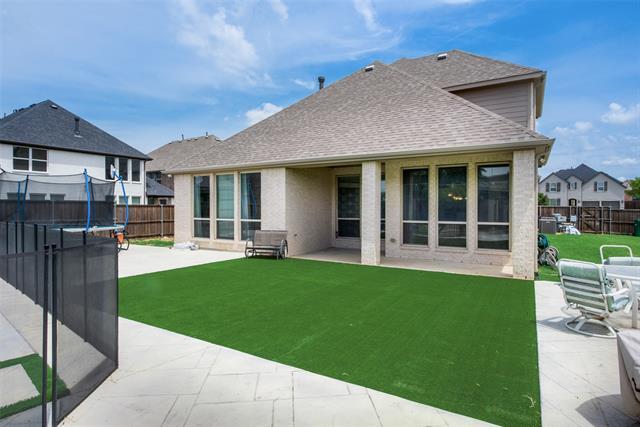Building Photo - 2313 Westlake Ct