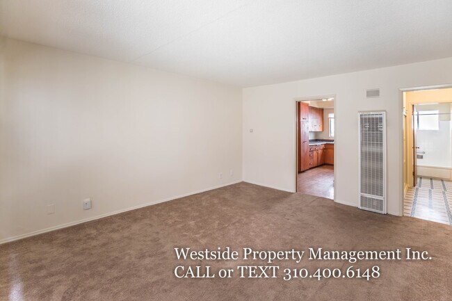 Building Photo - 808 6th St