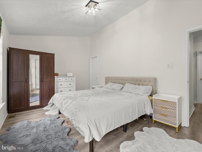 Building Photo - 7729 Patuxent Oak Ct