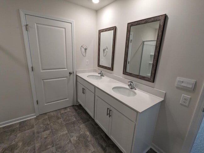 Building Photo - 1767 Odessa Ln