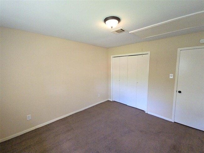 Building Photo - 4718 Reynaldo Dr