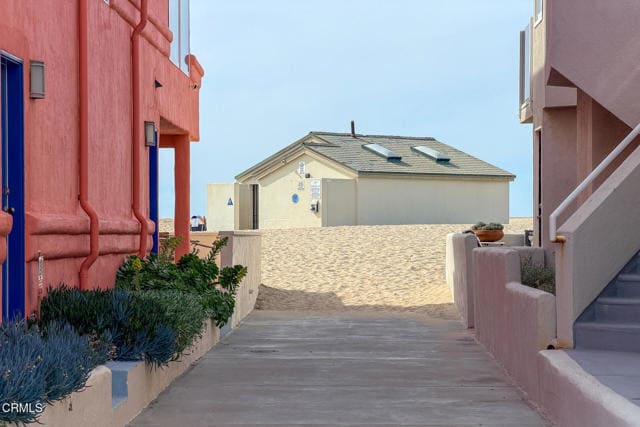 Building Photo - 117 Van Nuys Ave