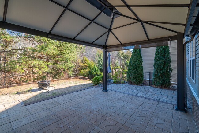 Building Photo - Beautiful 4-Bedroom Home in a Quiet Indian Land Cul-de-Sac!