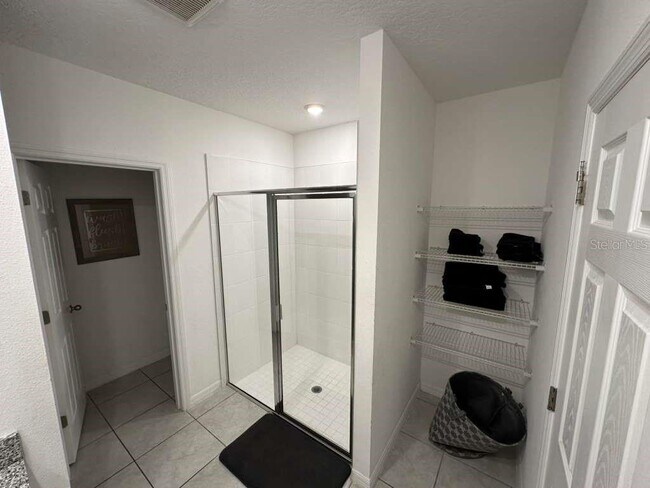 Building Photo - 535 Tortugas St