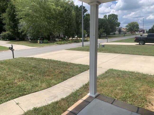 Building Photo - COMING SOON.....Adorable 3 Bedroom Home in Tullahoma!