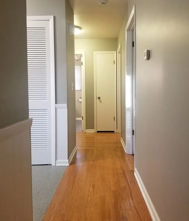 Building Photo - 324 Cumberland Dr