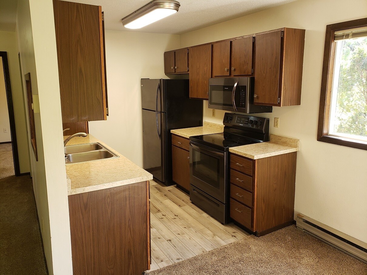 Building Photo - 1918 E 3rd St