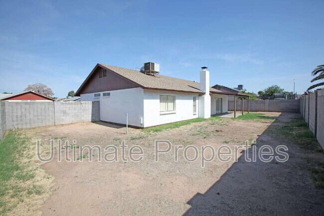 Building Photo - 5059 N 72nd Ave