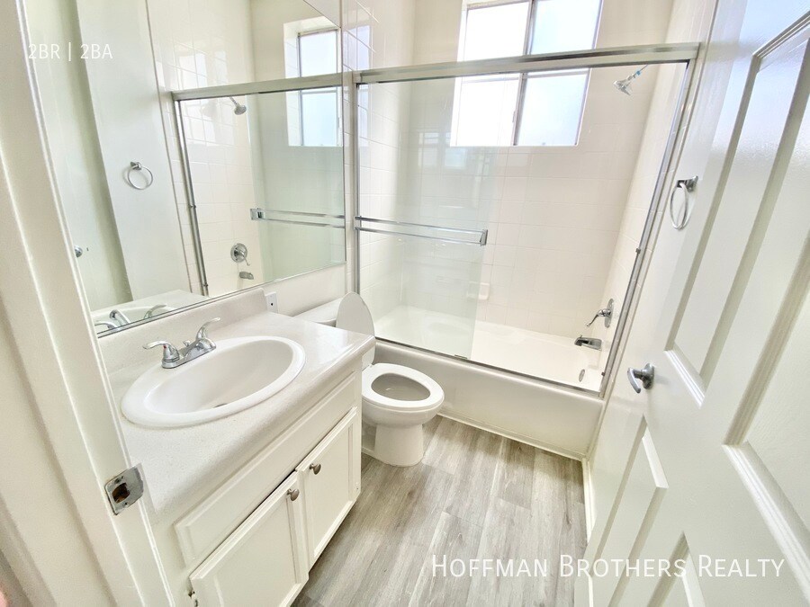 Building Photo - 3619 Cardiff Ave