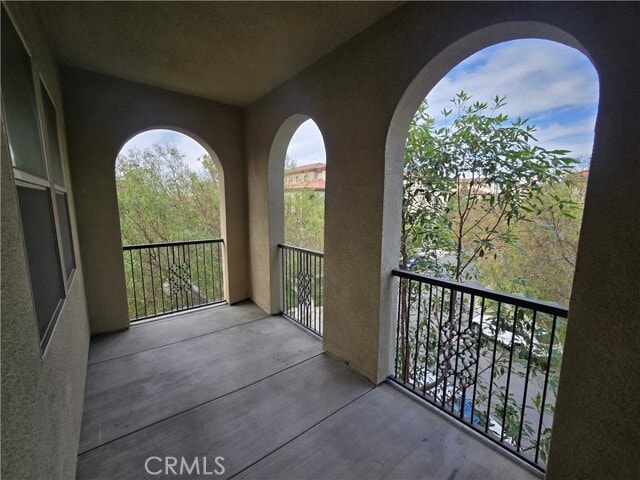 Building Photo - 73 Plateau