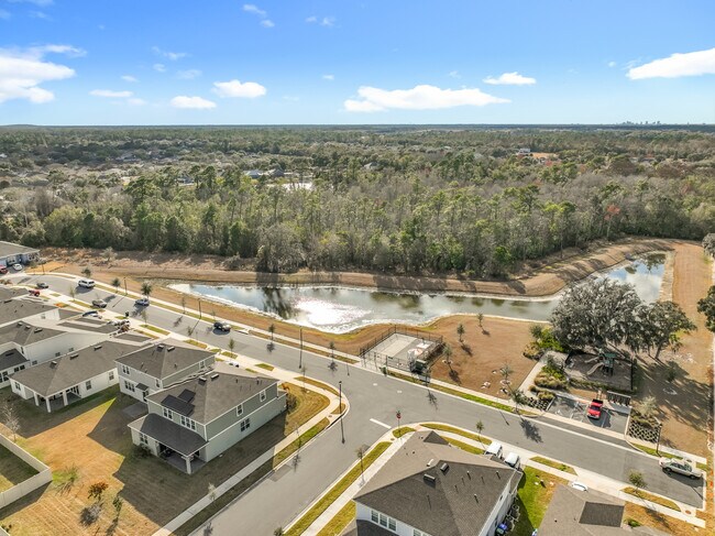 Building Photo - 1021 Savannah Palms Blvd