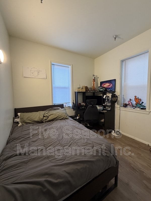 Building Photo - 194 North St