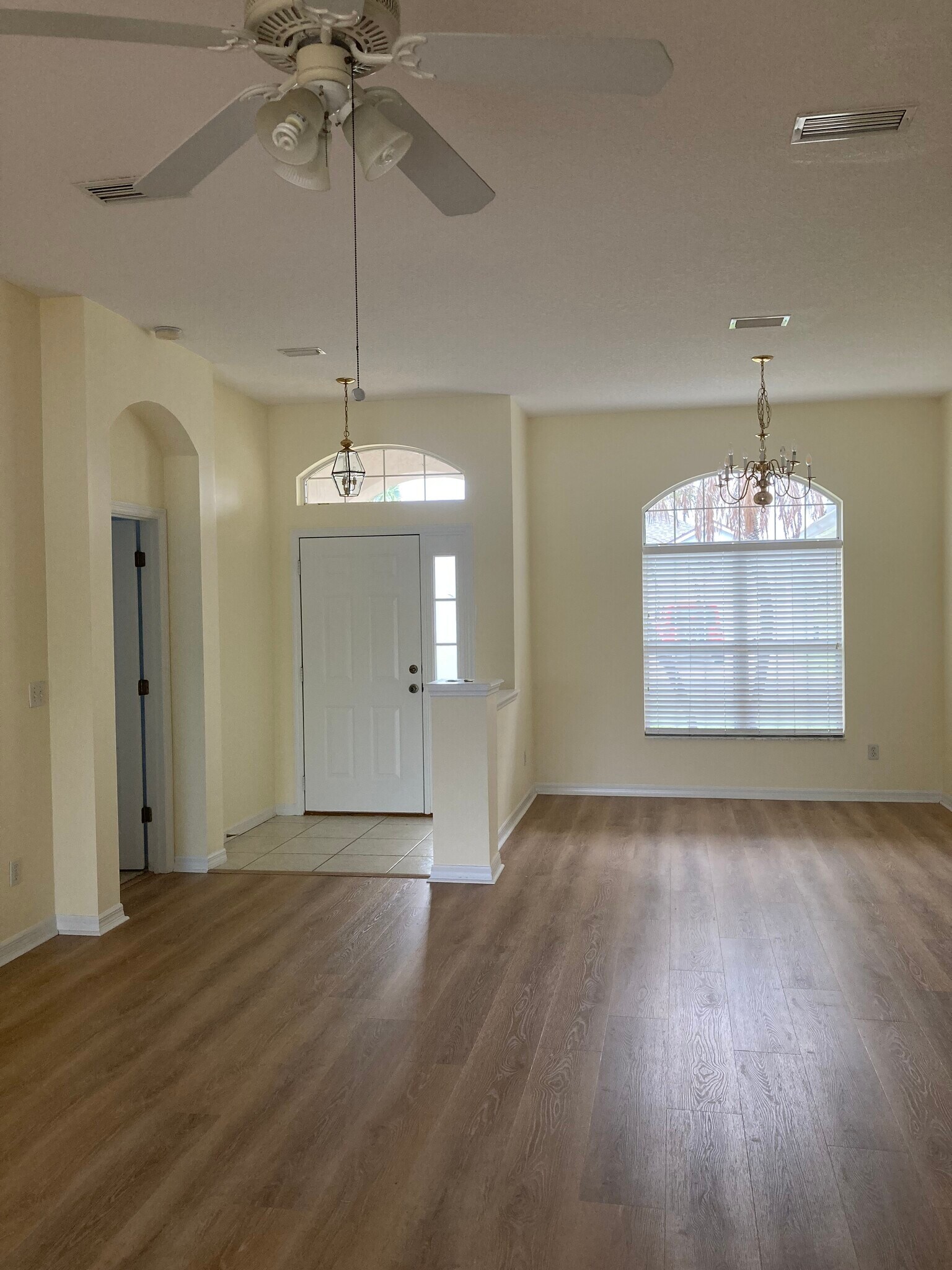 Building Photo - 1117 Compass Row