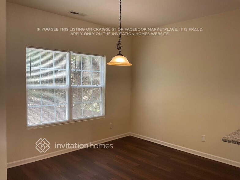 Building Photo - 911 Wind Carved Ln