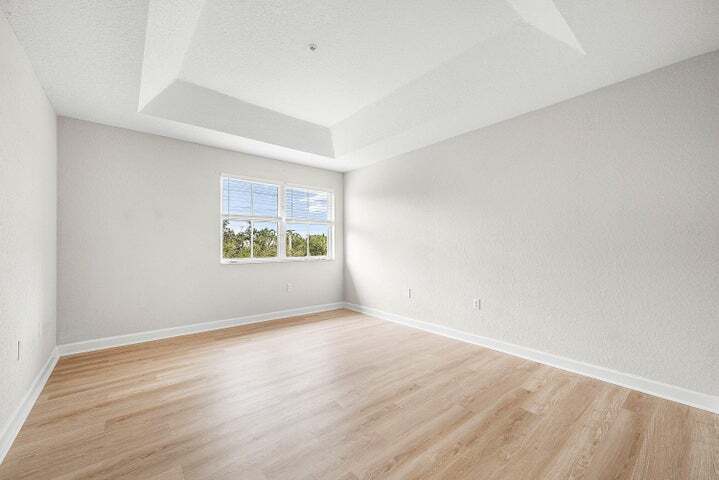 Building Photo - 1008 Shoma Dr