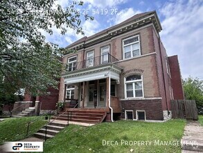 Building Photo - 5417-5419 S Broadway