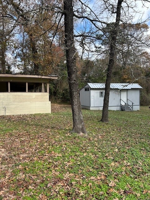 Building Photo - 111 Lazy Trail