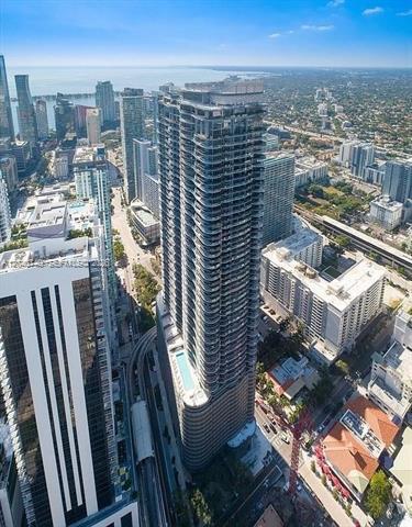 Building Photo - 1000 Brickell Plz