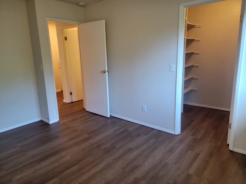 Building Photo - 14124 74th Pl NE