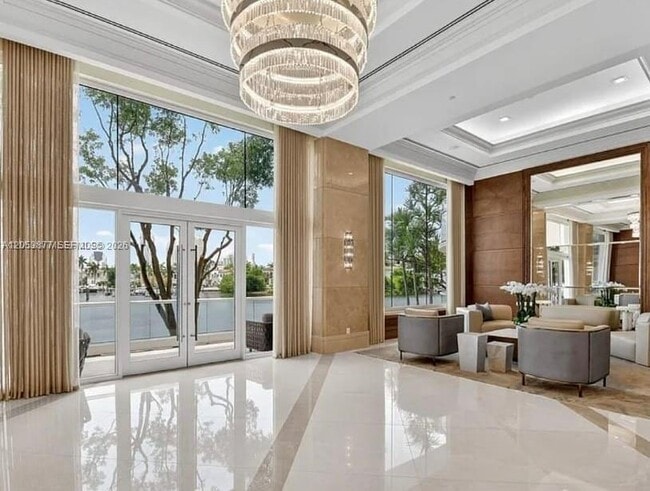 Building Photo - 7000 Island Blvd