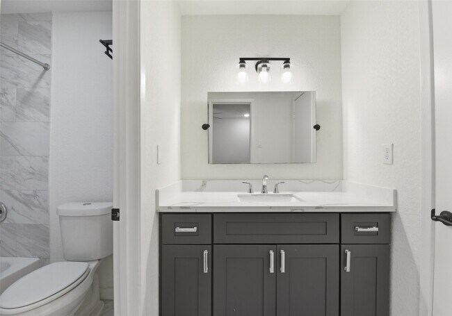 Building Photo - 5103 Austin St