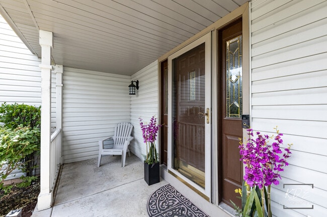 Building Photo - 3730 Baybrook Dr