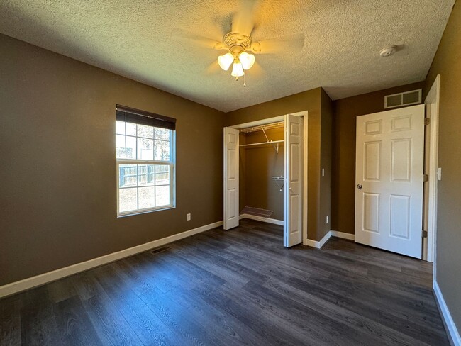 Building Photo - Updated Split Level 4 Bedroom Home with a ...