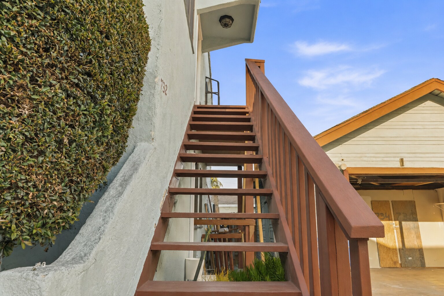 Building Photo - 732 Redondo Ave