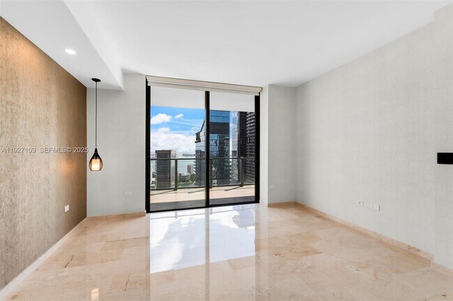 Building Photo - 88 SW 7th St