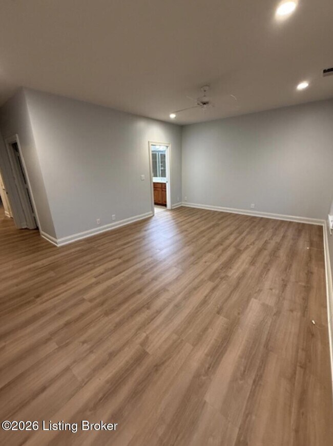 Building Photo - 9422 Norton Commons Blvd