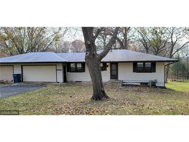 Building Photo - 17815 2nd Ave N