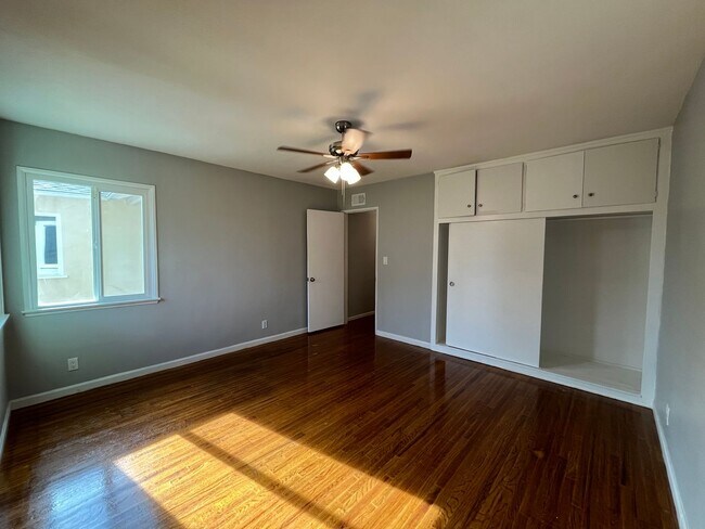 Building Photo - Upgraded 3+2 in Canoga Park w/central HVAC, wood floors + appliances!