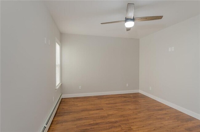 Building Photo - 59 Fairlawn Ave