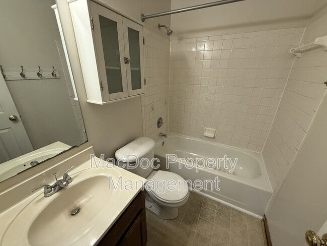 Building Photo - 10717 S Jamie Pl