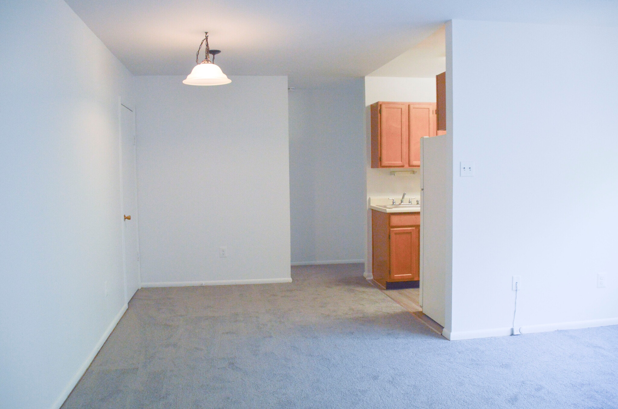 Building Photo - 3301 C St SE