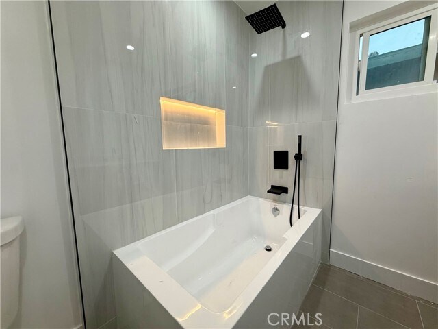 Building Photo - 8561 Marklein Ave