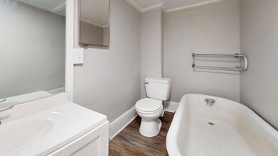 Building Photo - 1072 Wooster Rd W