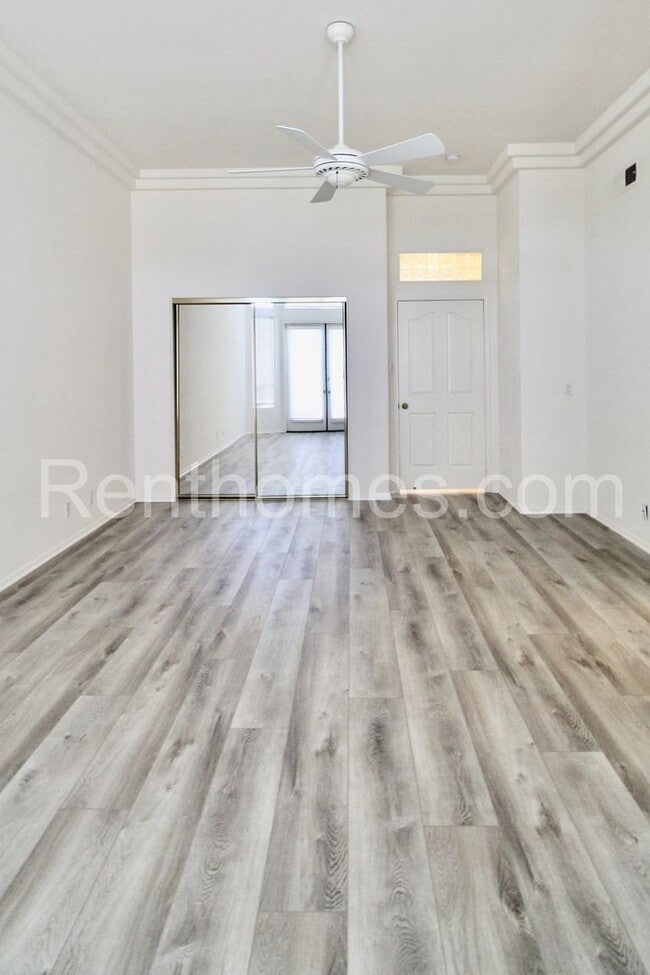 Building Photo - 11426 Legacy Terrace