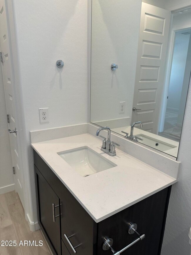 Building Photo - 782 S Olympic Dr